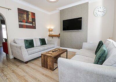 Self catering holiday apartment living room Llandudno